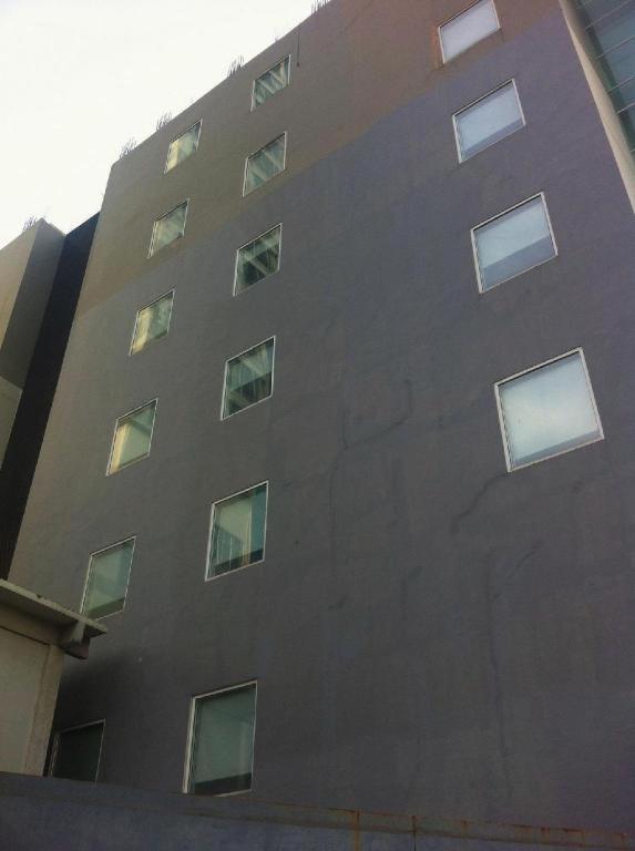 U Stay Hotel Mangga Besar ジャカルタ エクステリア 写真