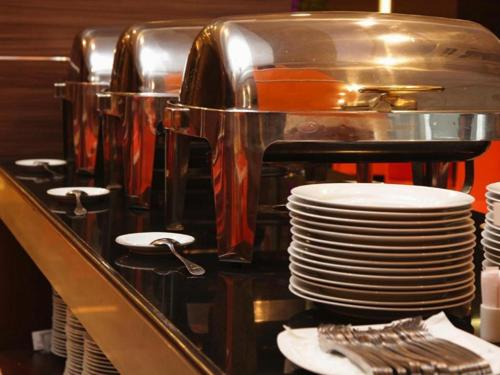 U Stay Hotel Mangga Besar ジャカルタ エクステリア 写真